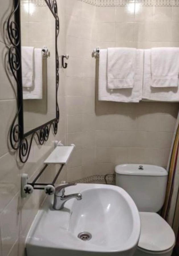 Hostal Casa Chore Hinojosa de Duero 外观 照片
