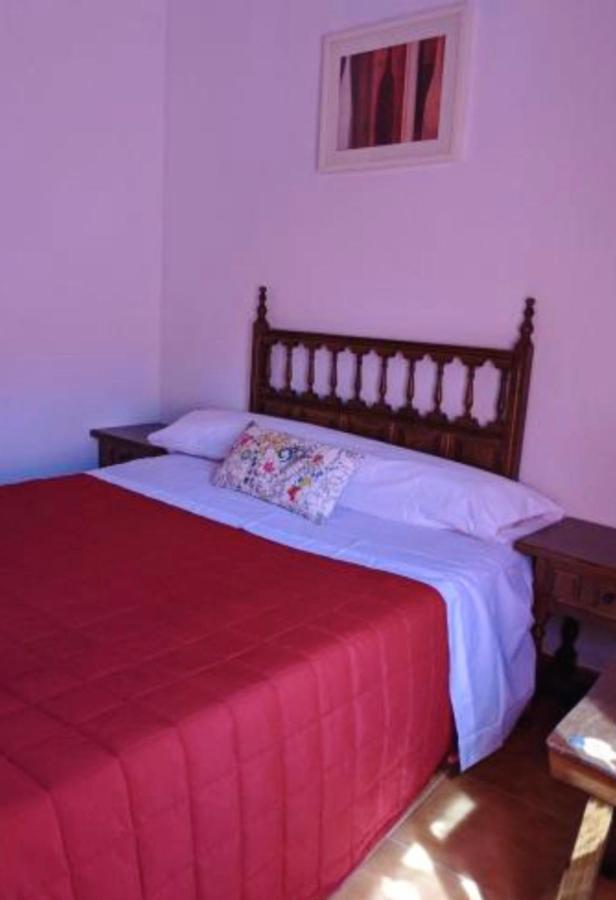 Hostal Casa Chore Hinojosa de Duero 外观 照片