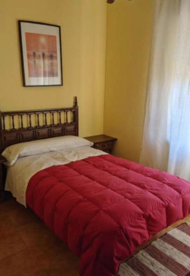 Hostal Casa Chore Hinojosa de Duero 外观 照片